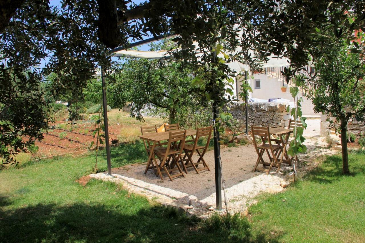 Masseria Trulli Sull'Aia Cisternino Zewnętrze zdjęcie