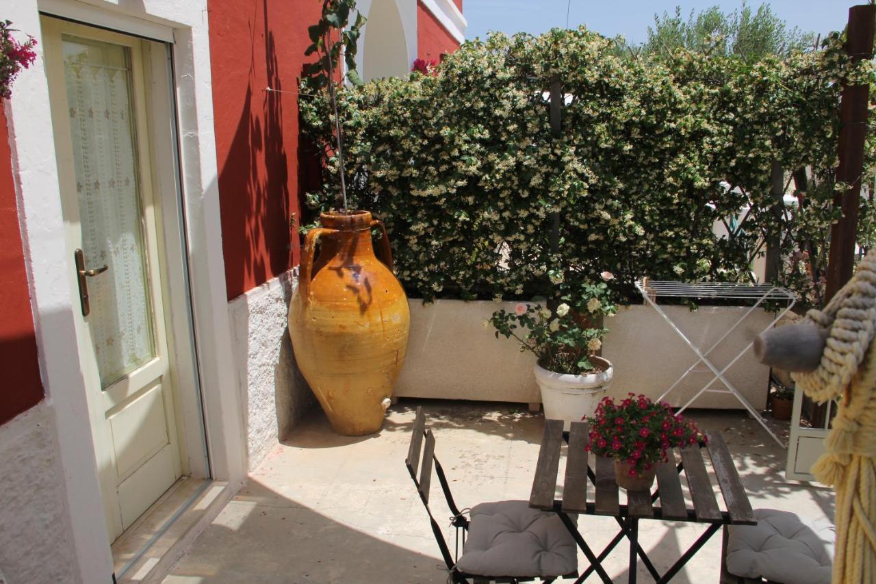 Masseria Trulli Sull'Aia Cisternino Zewnętrze zdjęcie