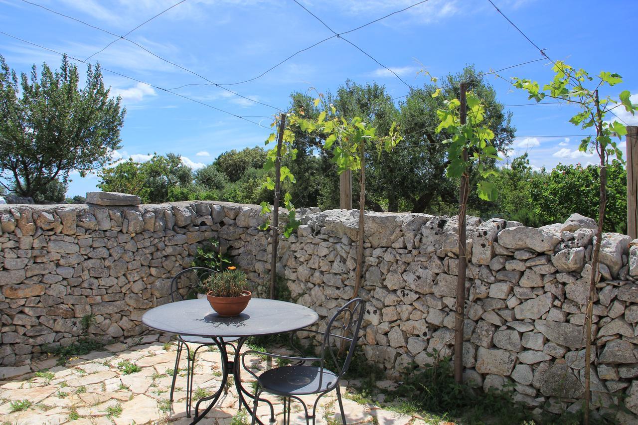 Masseria Trulli Sull'Aia Cisternino Zewnętrze zdjęcie
